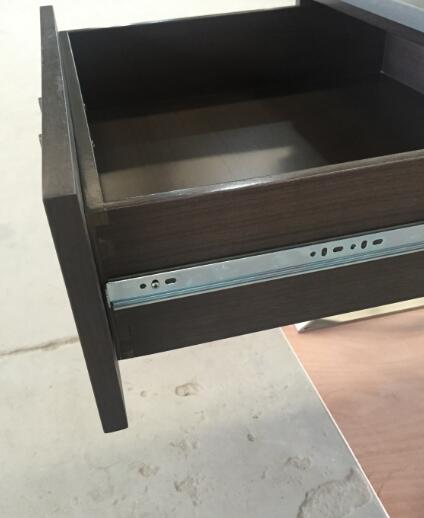 Stoliki nocne w hotelu King Size Metalowe nogi Hospitality Case Towary ze 100% połyskiem 2