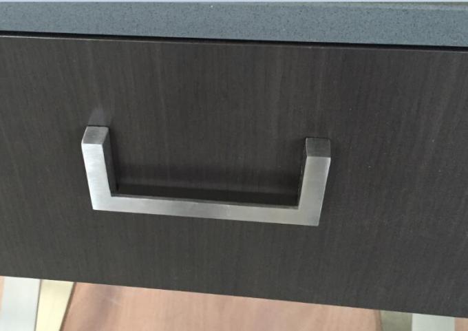Stoliki nocne w hotelu King Size Metalowe nogi Hospitality Case Towary ze 100% połyskiem 3