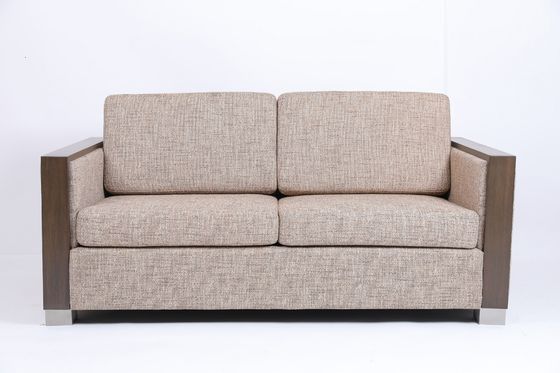 Dobra cena. Niestandardowa nowoczesna sofa tapicerowana z podłokietnikiem z drewnianej ramy i nogami ze stali nierdzewnej w Internecie
